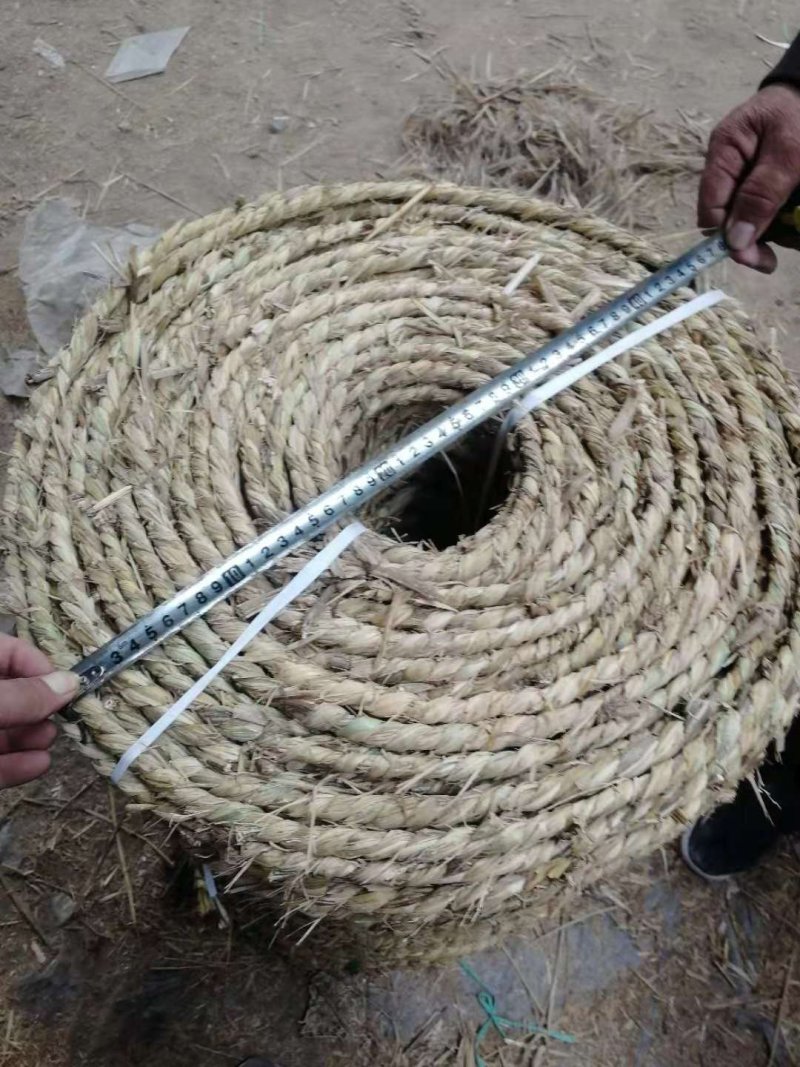 长期供应草绳，草支架，草帘，各种草制品，