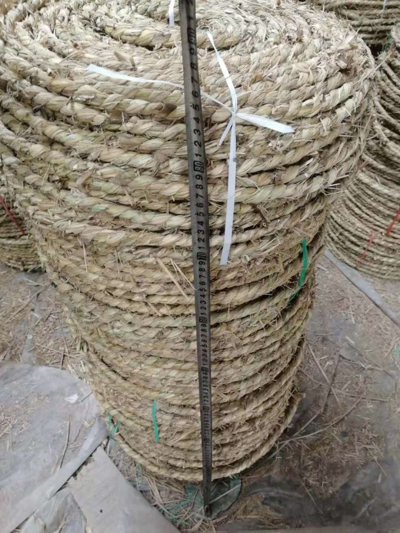 长期供应草绳，草支架，草帘，各种草制品，