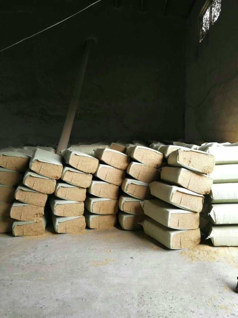 大量现货生产中散装稻壳压缩稻壳