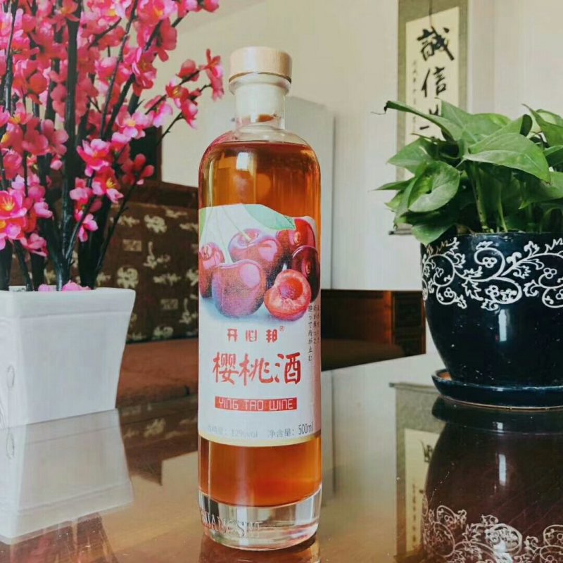 各种纯发酵花果酒，自然发酵，无任何香精色素等添加剂，