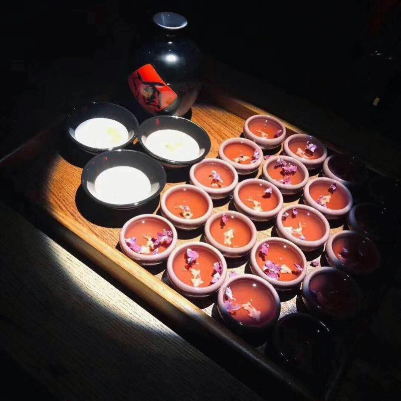 纯酿精品花果酒，无任何香精色素等添加剂