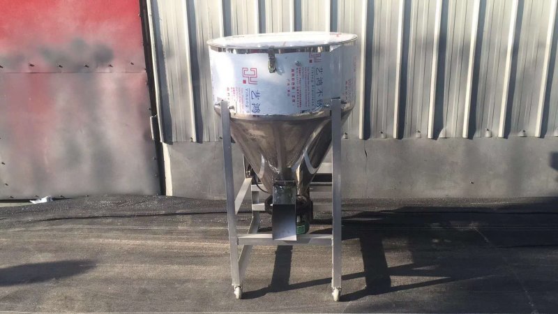厂家直销不锈钢立式拌药机220V小型畜牧养殖饲料搅拌机