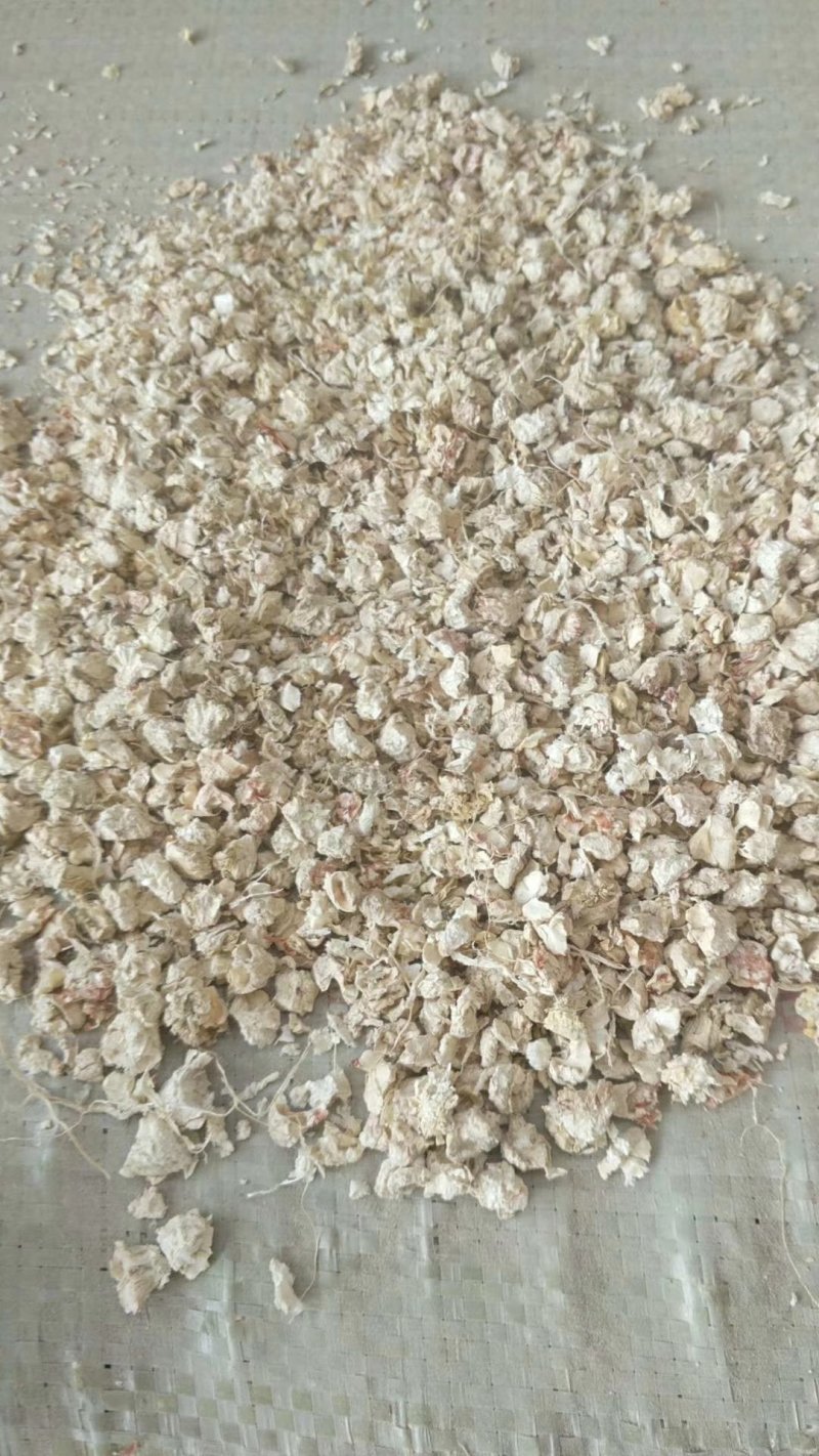 厂家常年大量出售优质玉米芯颗粒