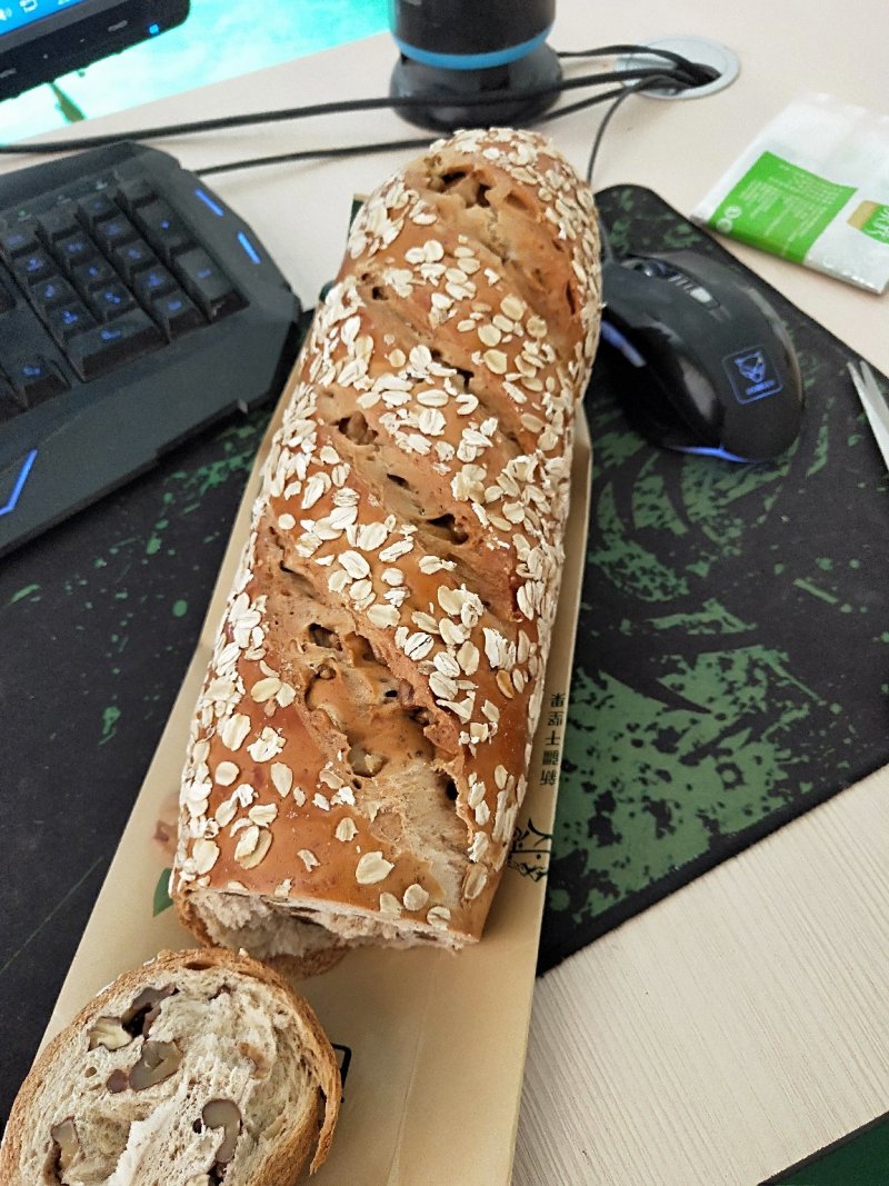 新疆特产美食小吃坚果红枣列巴