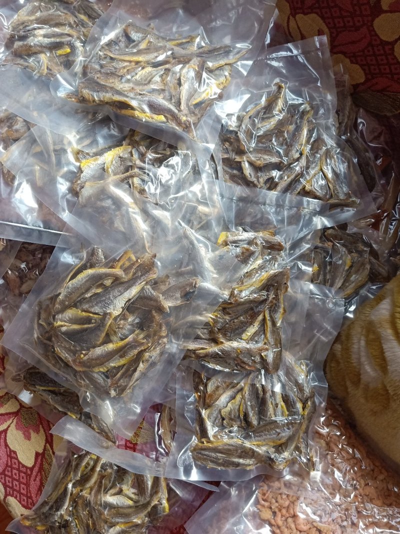 烘干小黄花鱼