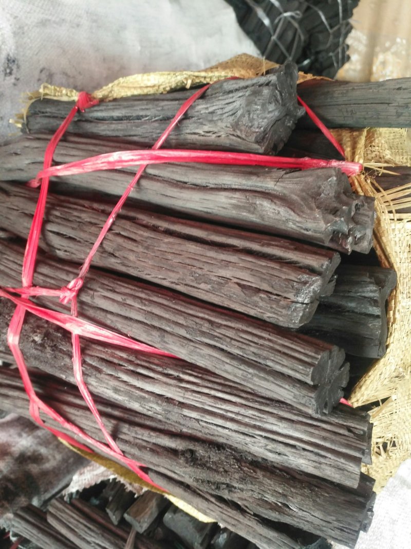 缅甸木炭烧烤炭工业炭栗木炭白炭