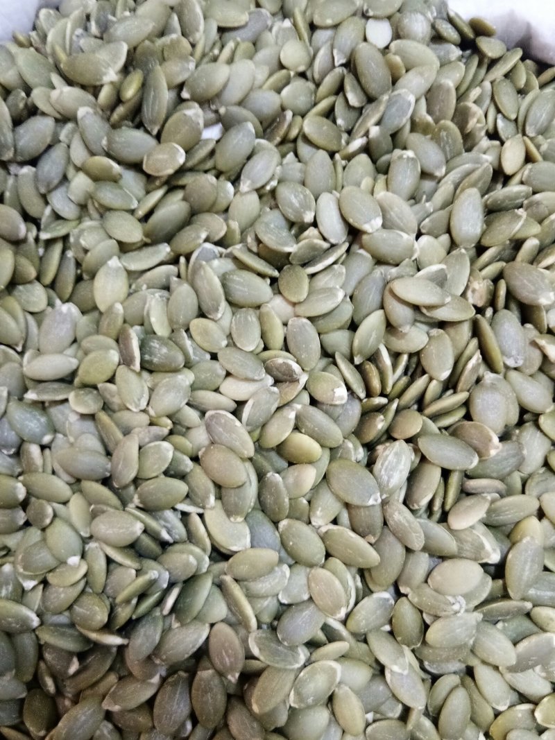 南瓜子南瓜子仁去壳颗粒饱满无硫食用级别包邮