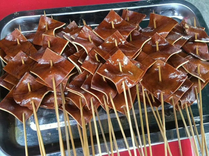 四川特产牛皮豆腐干鲜卤牛皮豆干凉拌烧烤串串火锅配菜