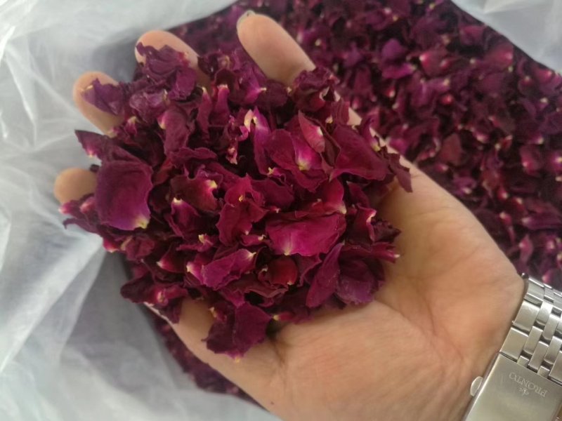 玫瑰干花，滇红🌹，玫瑰🌹糖浆，等等，有需要的，联系，