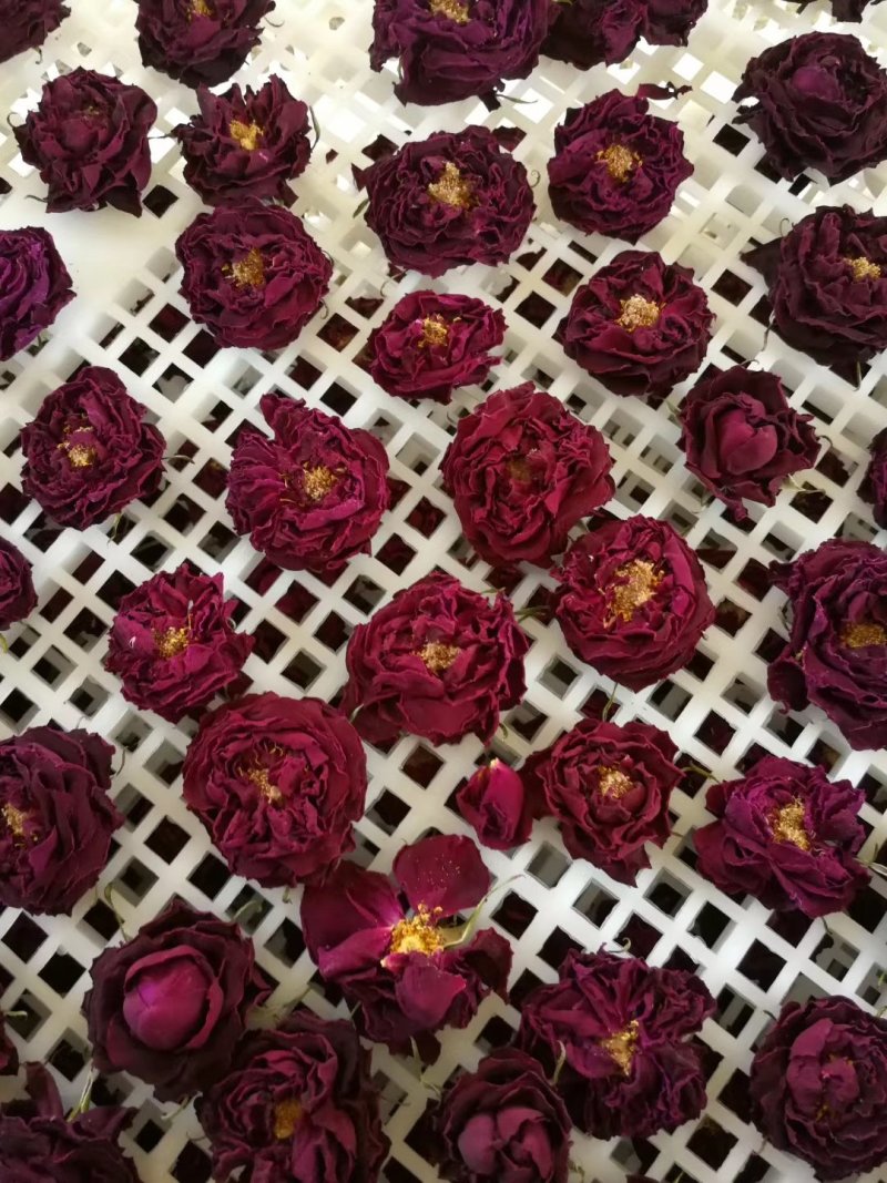 玫瑰干花，滇红🌹，玫瑰🌹糖浆，等等，有需要的，联系，