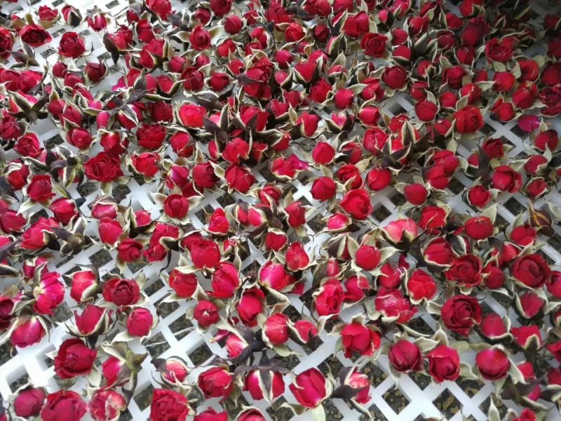 玫瑰干花，滇红🌹，玫瑰🌹糖浆，等等，有需要的，联系，