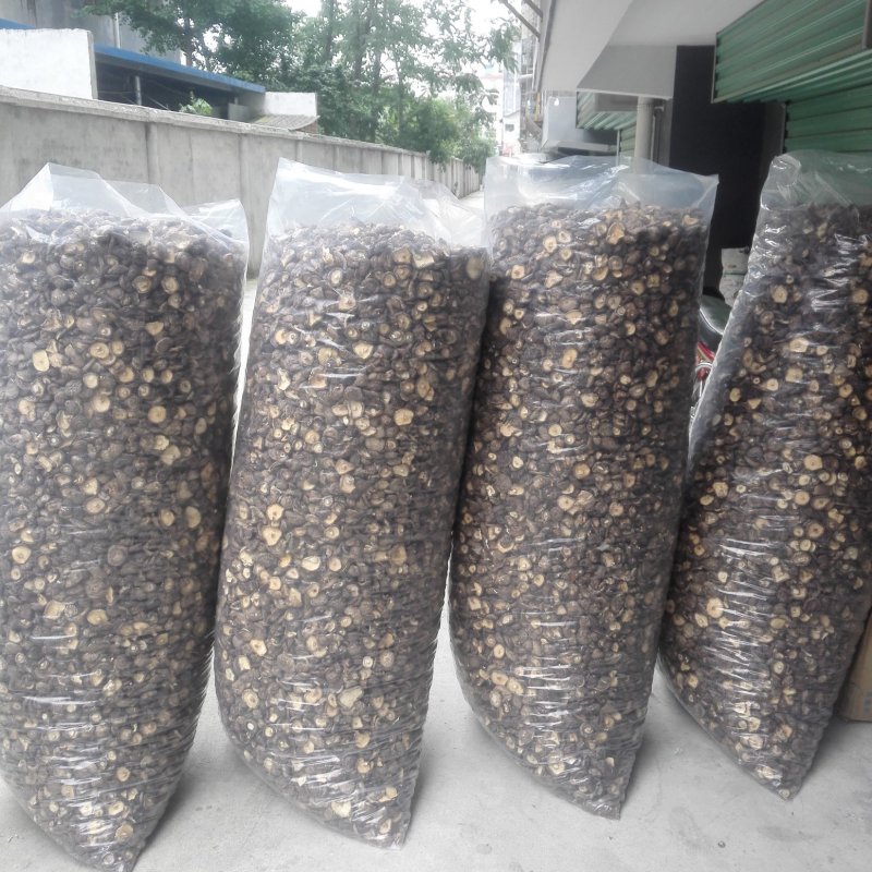 干香菇筛选货剪脚烘干香菇