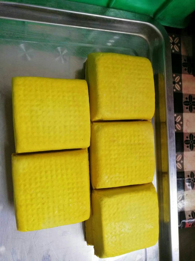 白水豆腐，豆腐干，盒装。