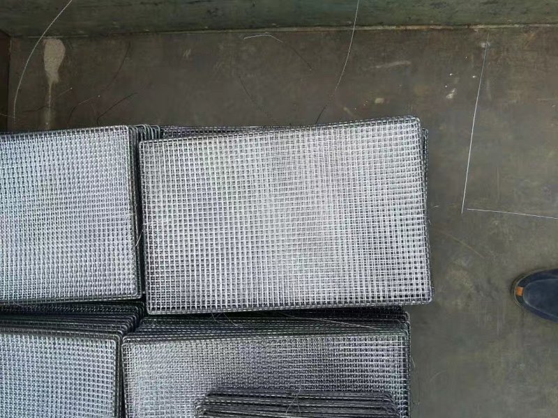 烘干机内烘干托盘。可定做各种规格，各种材质。