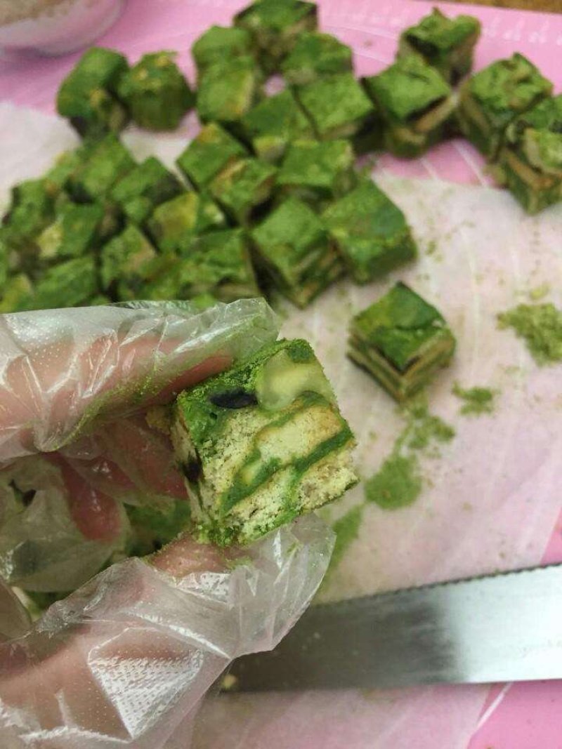 抹茶草莓坚果喜事牛轧糖