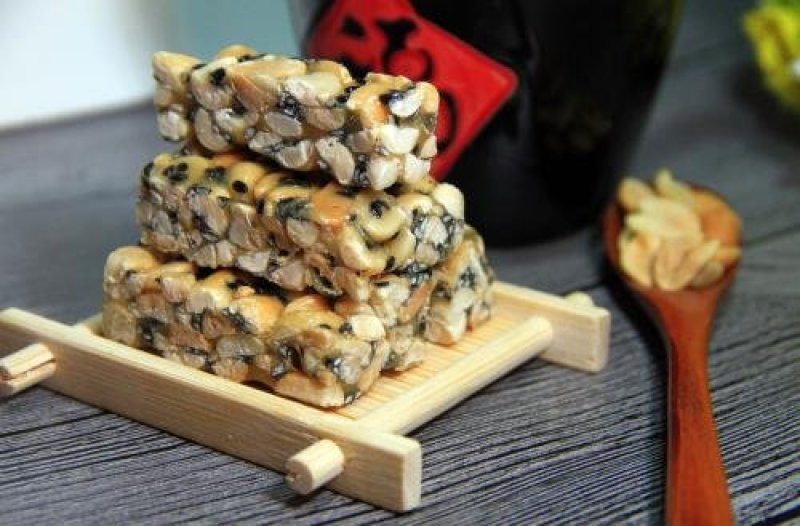 批发白芝麻原味果脯花生酥休闲零食黑芝麻花生片
