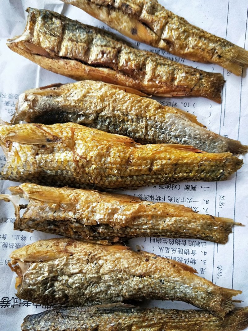干鱼红眼睛鱼烟熏无头鱼干鱼