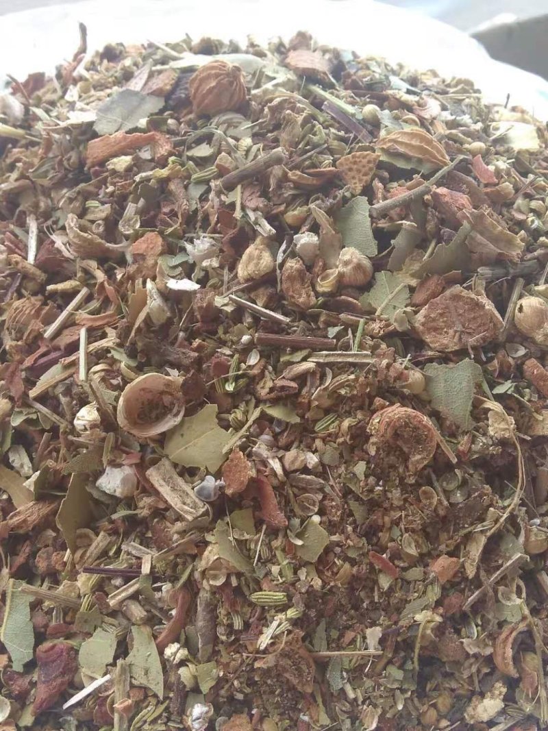 八角：还有配方料：火锅配方，冒菜配方，串串配方，卤菜配方