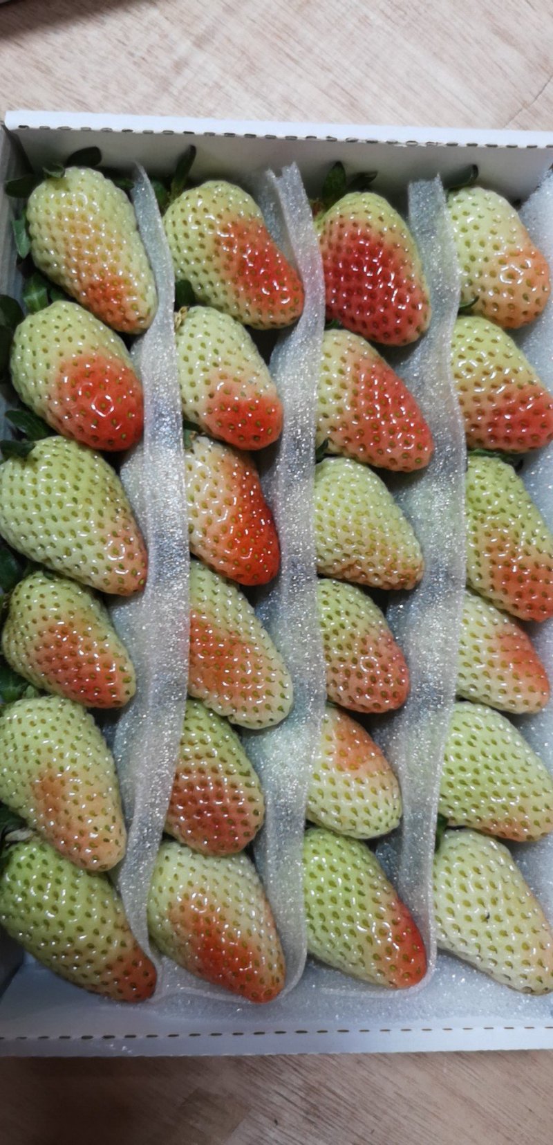 草莓，四季草莓，夏草莓，蛋糕烘培草莓商用草莓蒙特瑞草莓