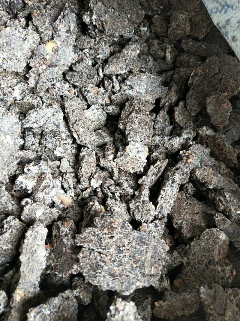 脱壳蓖麻饼大量有货，高质量，低价格