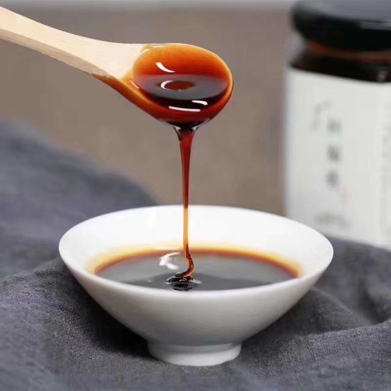梨膏，采用砀山酥梨榨汁纯手工熬制，干柴土灶文火熬制，