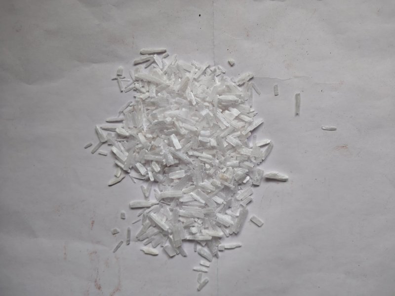 石膏粒石膏面批发诚信经营量大可联系亲物流资两种规格供应