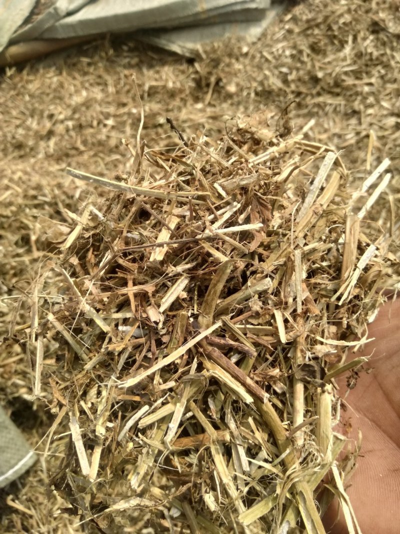 花生秧、小麦秸秆、草场直销牛羊马兔草料……