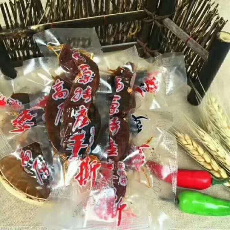 【牛肉干】手撒鸭肉个体独立包装麻辣五香开袋即食