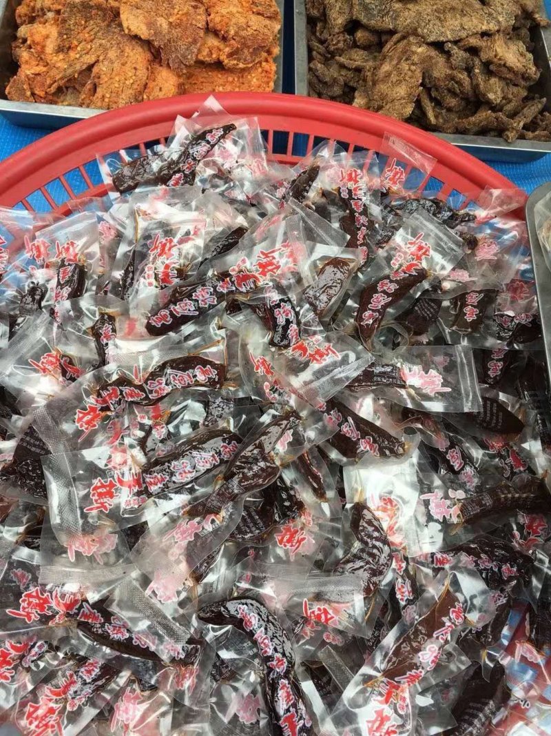 【牛肉干】手撒鸭肉个体独立包装麻辣五香开袋即食