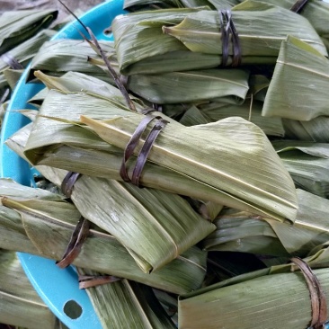 湖南糯米糍粑，粽叶糍粑
