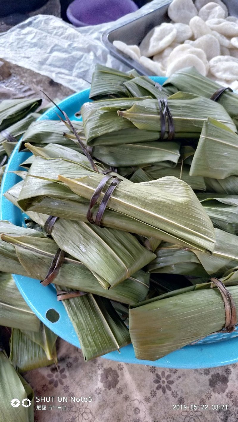 湖南糯米糍粑，粽叶糍粑