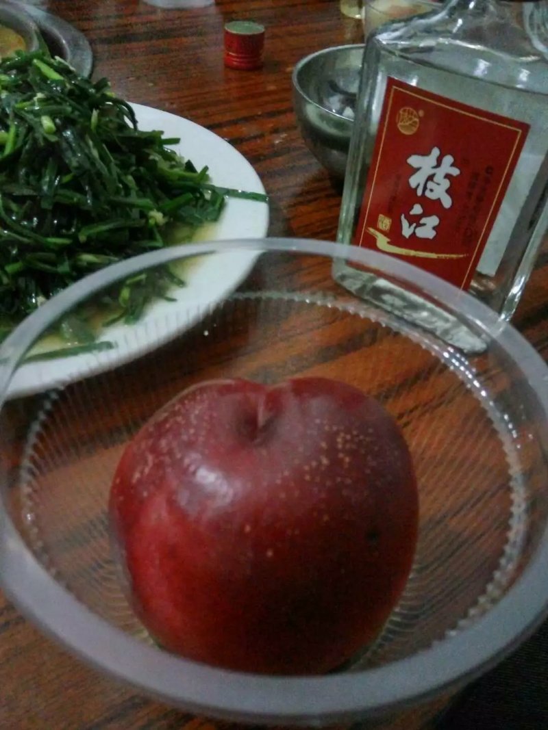 湖北省各品种油桃即将大量上市，品质好口感好！