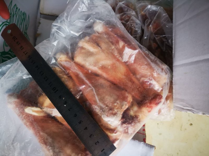 鸭下巴无毛一包2斤有10个，质量保证，量大价优