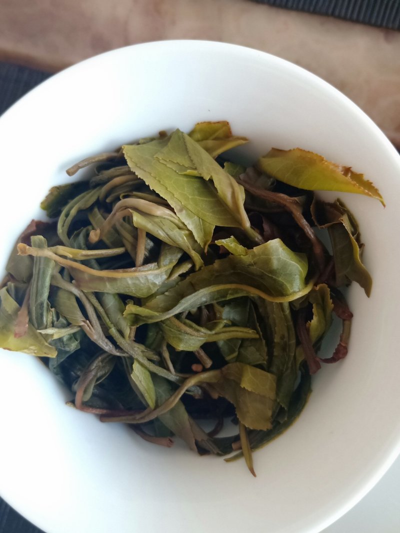 2020冰岛南迫古树普洱茶，200克/饼，头春
