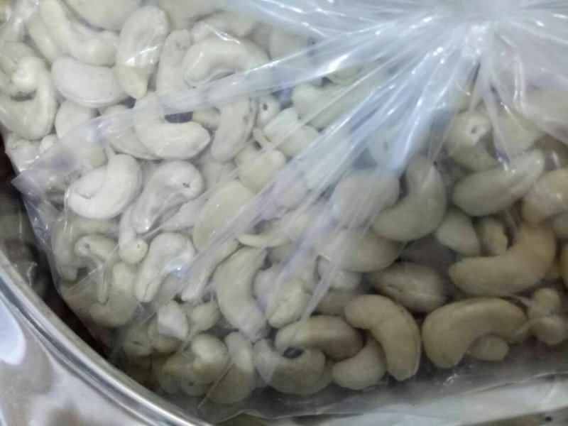 快递包邮w240生去皮腰果