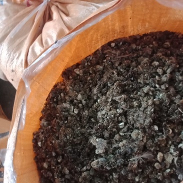 鹌鹑粪！常年有货！量大，实惠