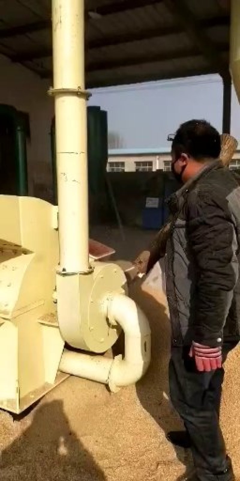 大型多功能木材粉碎机园林果木树枝粉碎机锯末木屑粉碎机