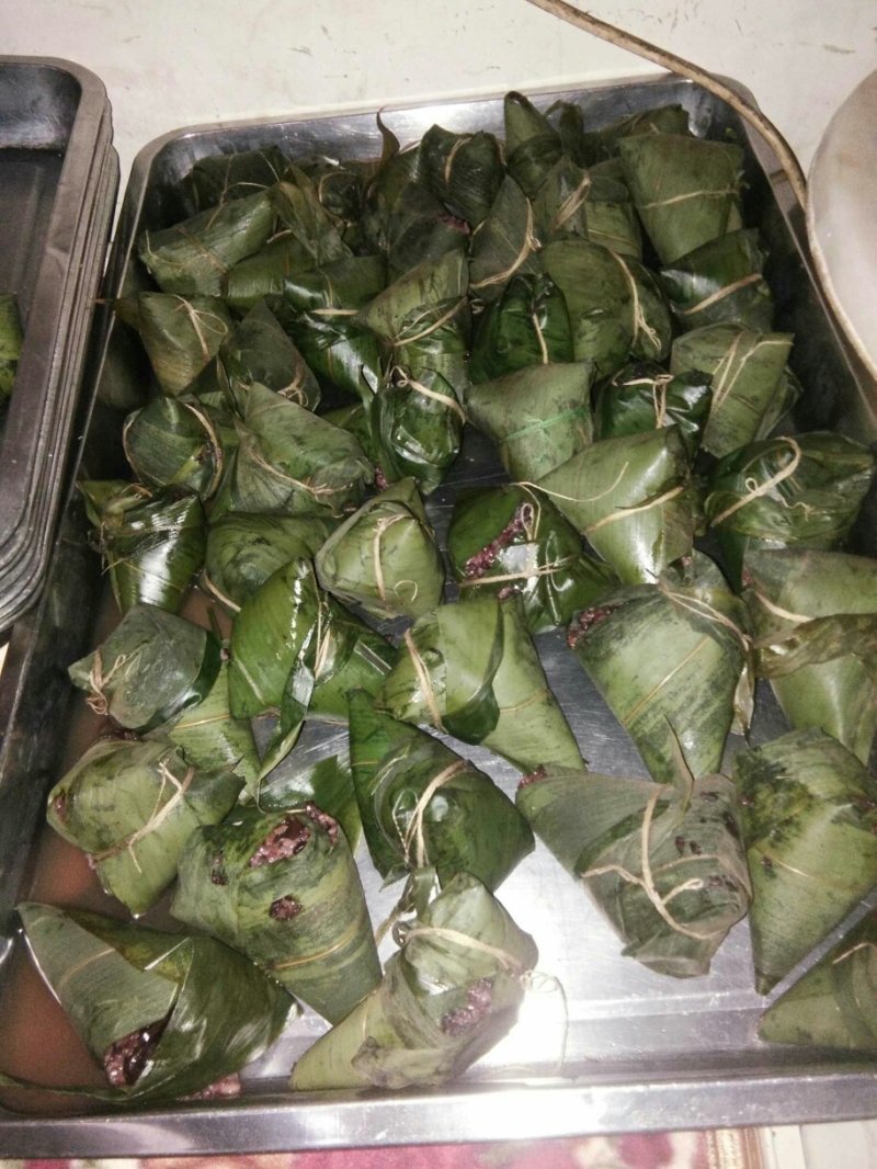 糯米粽子，真空包装干净卫生，容易储存食用方便