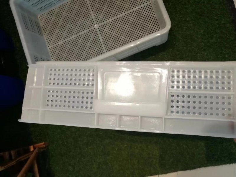 装小龙虾虾苗用的塑料筐子可叠无盖厂家批发