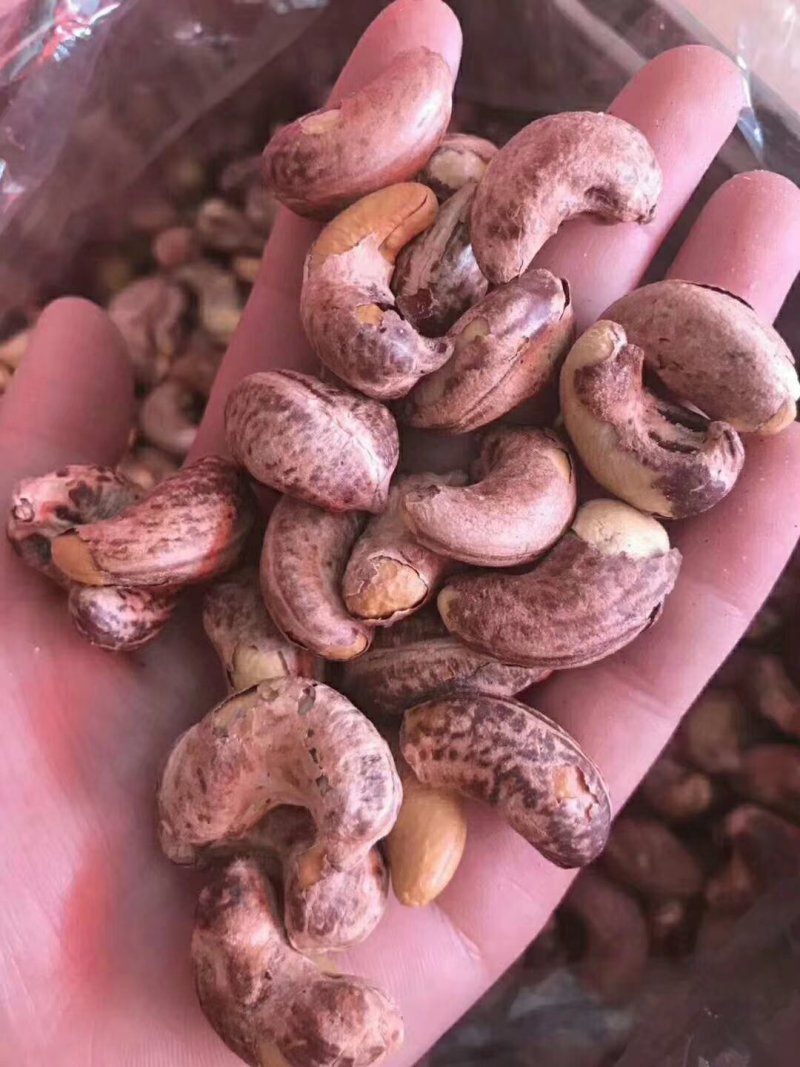 虎皮腰果（越南进口，碳烧）2斤起包邮发货