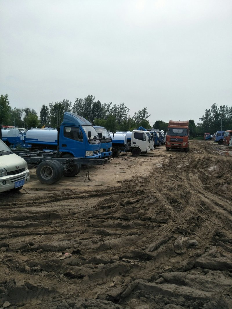 洒水车