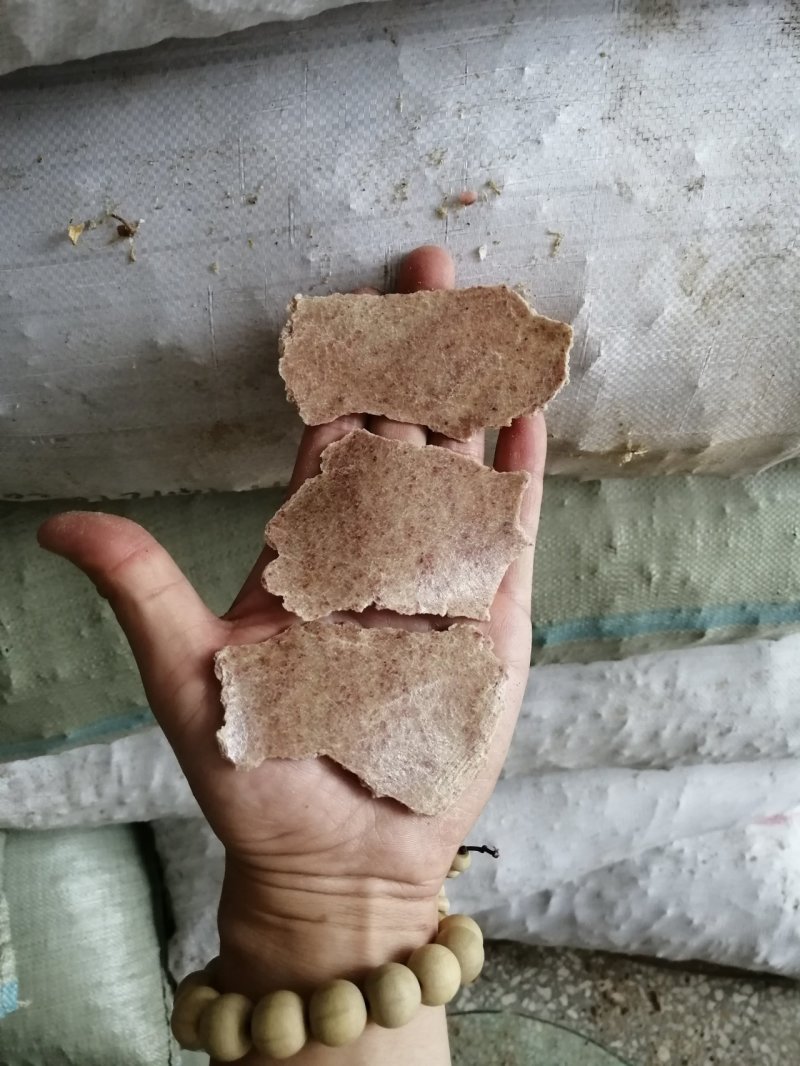 花生饼，纯仁冷榨，颜色厚度如图，