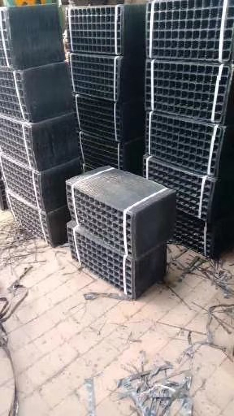 穴盘育苗基质穴盘pvc,pr,抗晒，防老化包苗盘质量保量