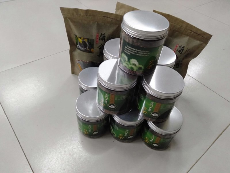水果，蔬菜煎饼，自家蓝莓，蒲公英茶，农家小米