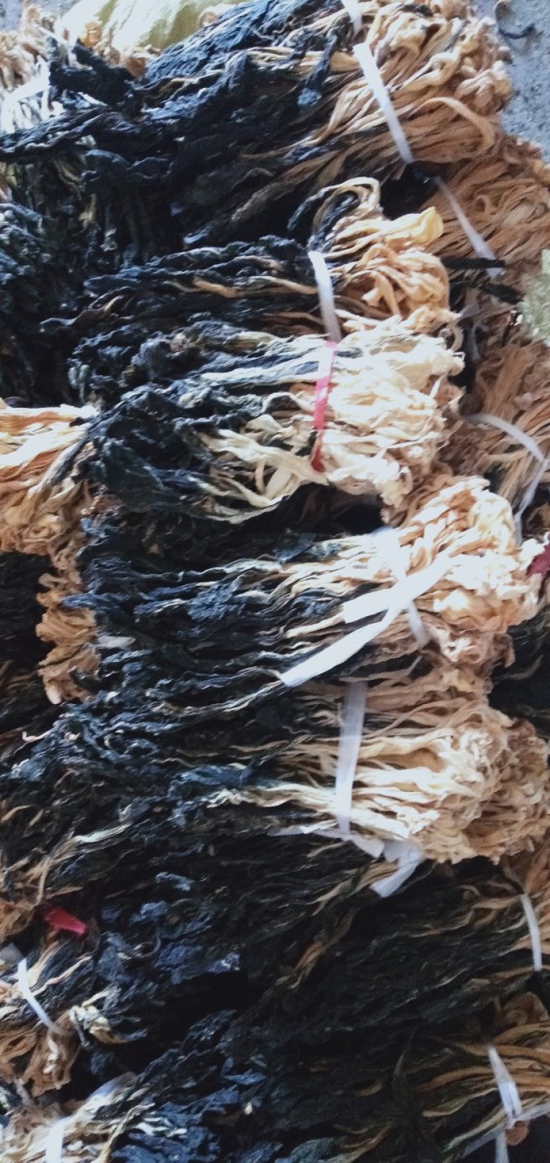 干净无泥沙白菜干。60斤一件（快递发货包邮到家）。