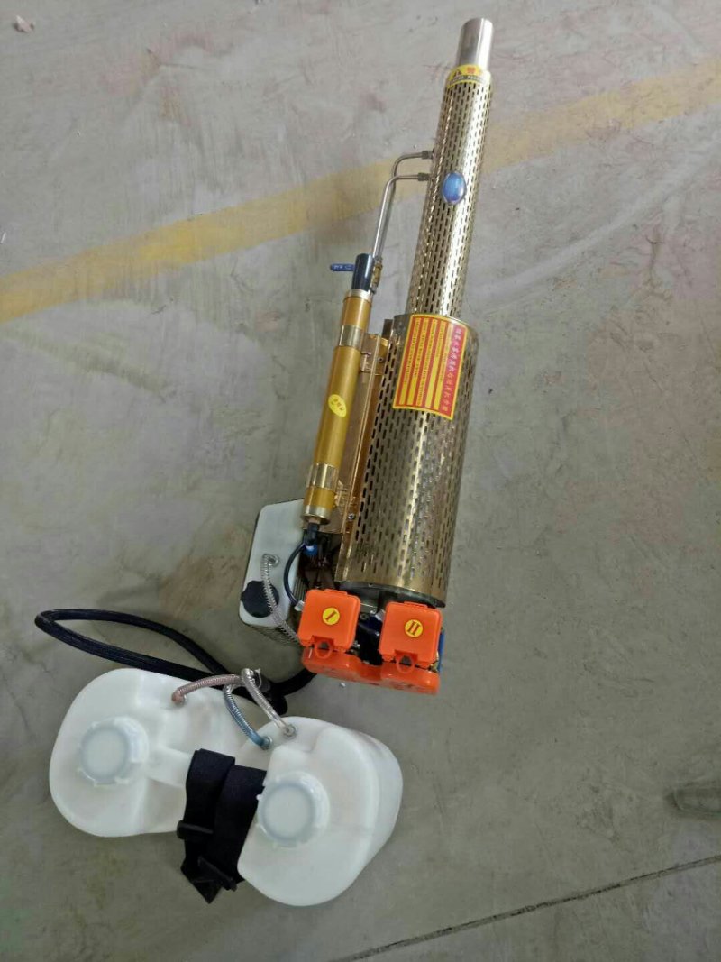 烟雾水雾两用弥雾机，喷雾剂，蔬菜，种植皆可用