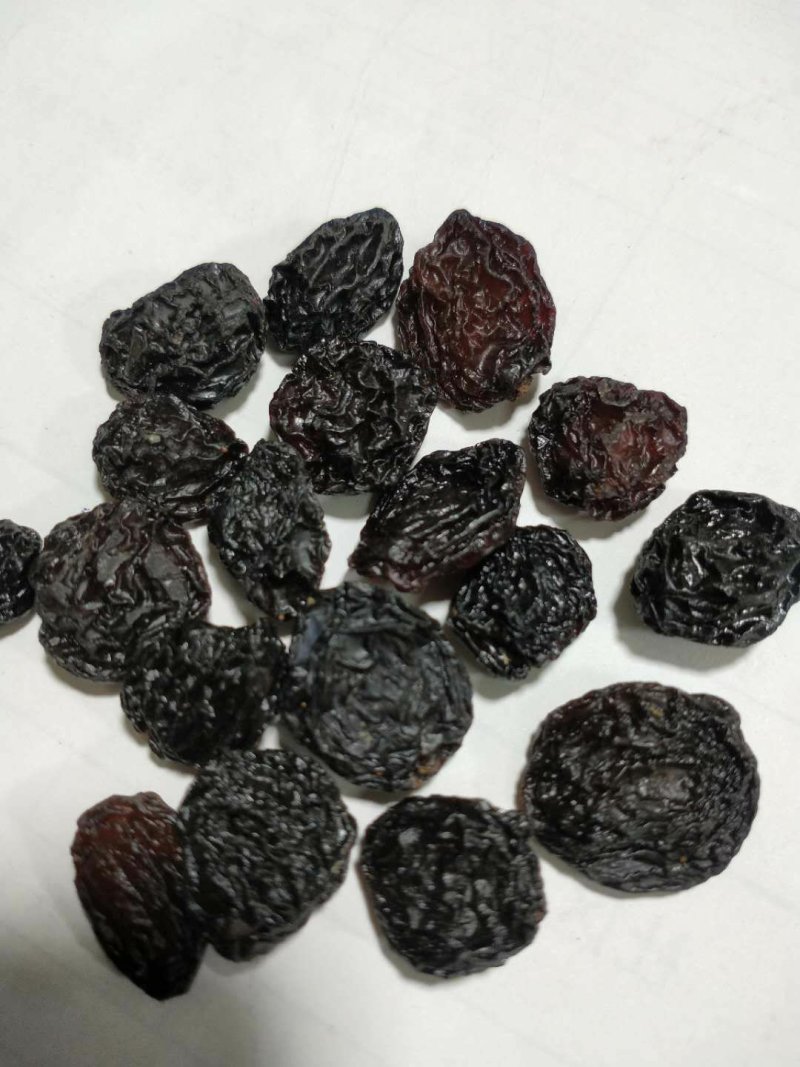 新疆干果夏黑葡萄干超大颗黑加仑葡萄干
