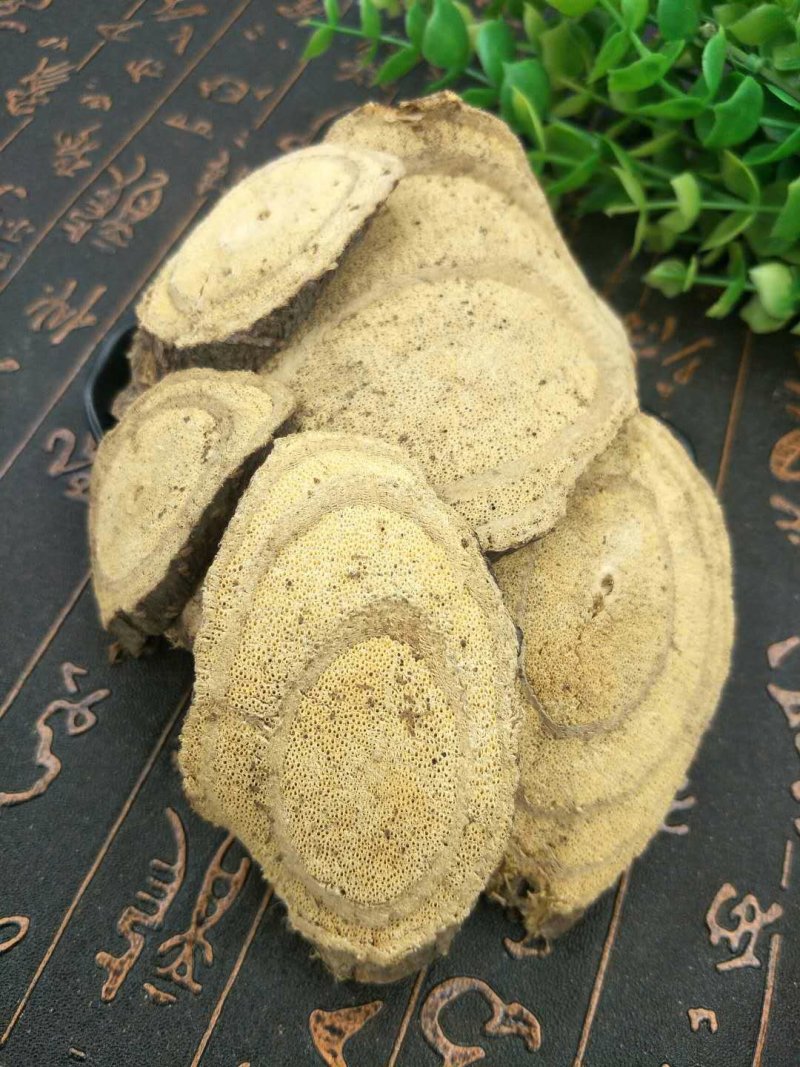 大罗伞供应上千种中药材