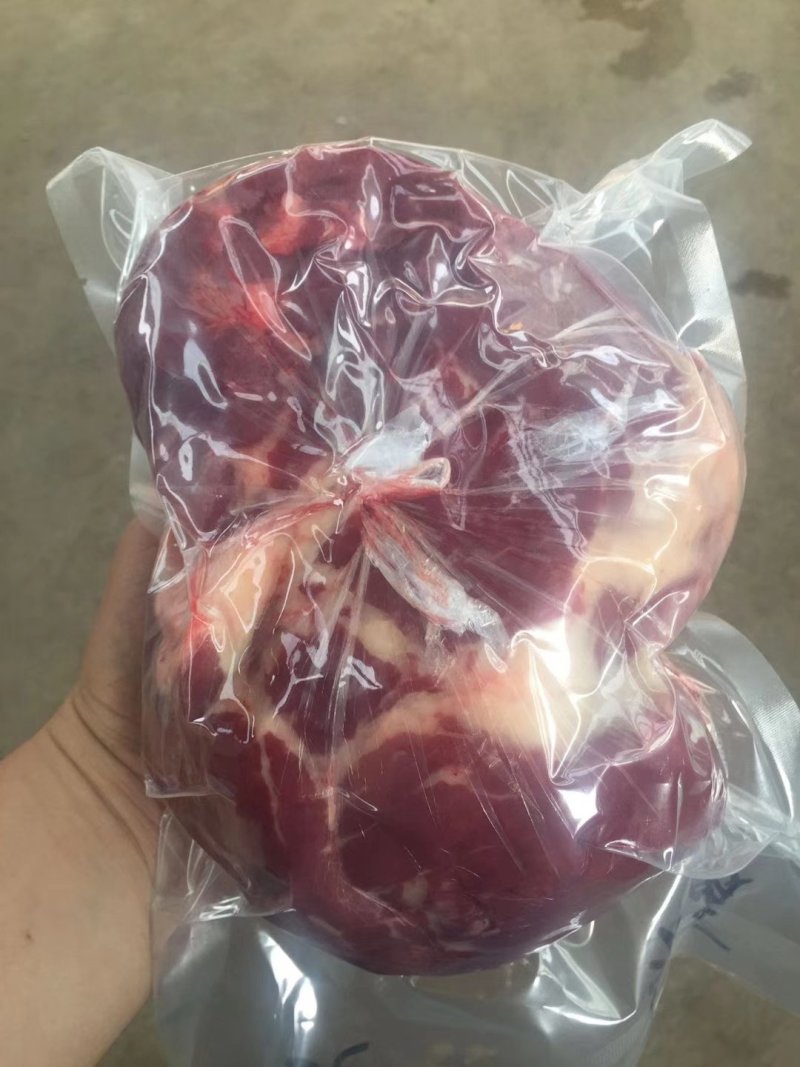 驴肉新鲜无注水驴肉新鲜现宰大量供应带皮不带皮