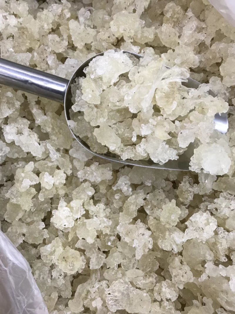 雪燕拉丝前几年四五百一公斤现在低价抛售胶原蛋白